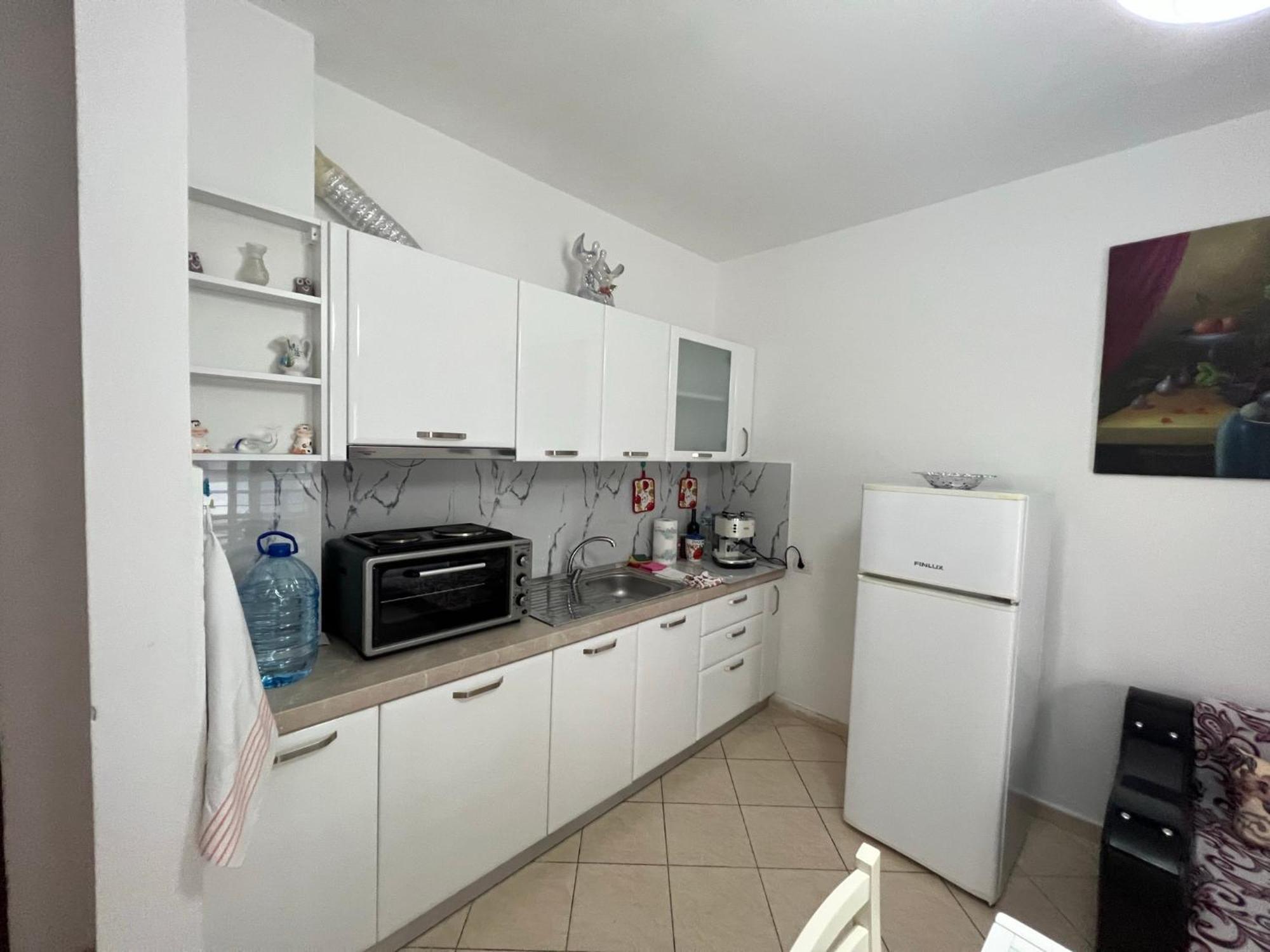 Vivi La Tua Vacanza Con L'Appartamento 1 Di Ervin! Enjoy Your Holiday With Ervin'S Apartment 1! Vlora Kültér fotó